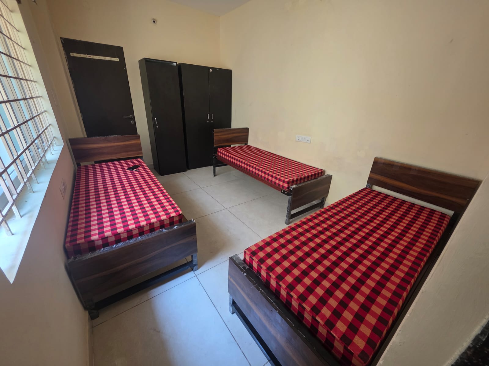 Boys PG near Jayanagar 4th Block | SND PG for Boys