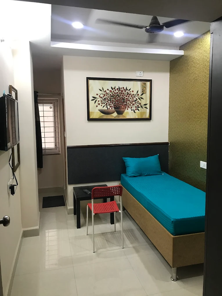 Nandu Men’s PG in Hitech City Hyderabad | AC/Non-AC Rooms